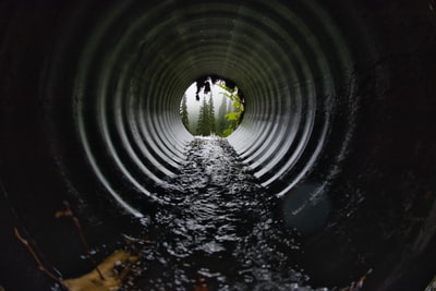 空水隧道
